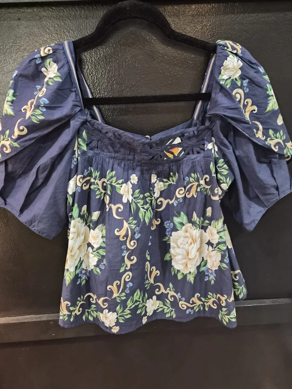 FARM Rio |  Navy Floral Top | Size Medium - Picture 4 of 10